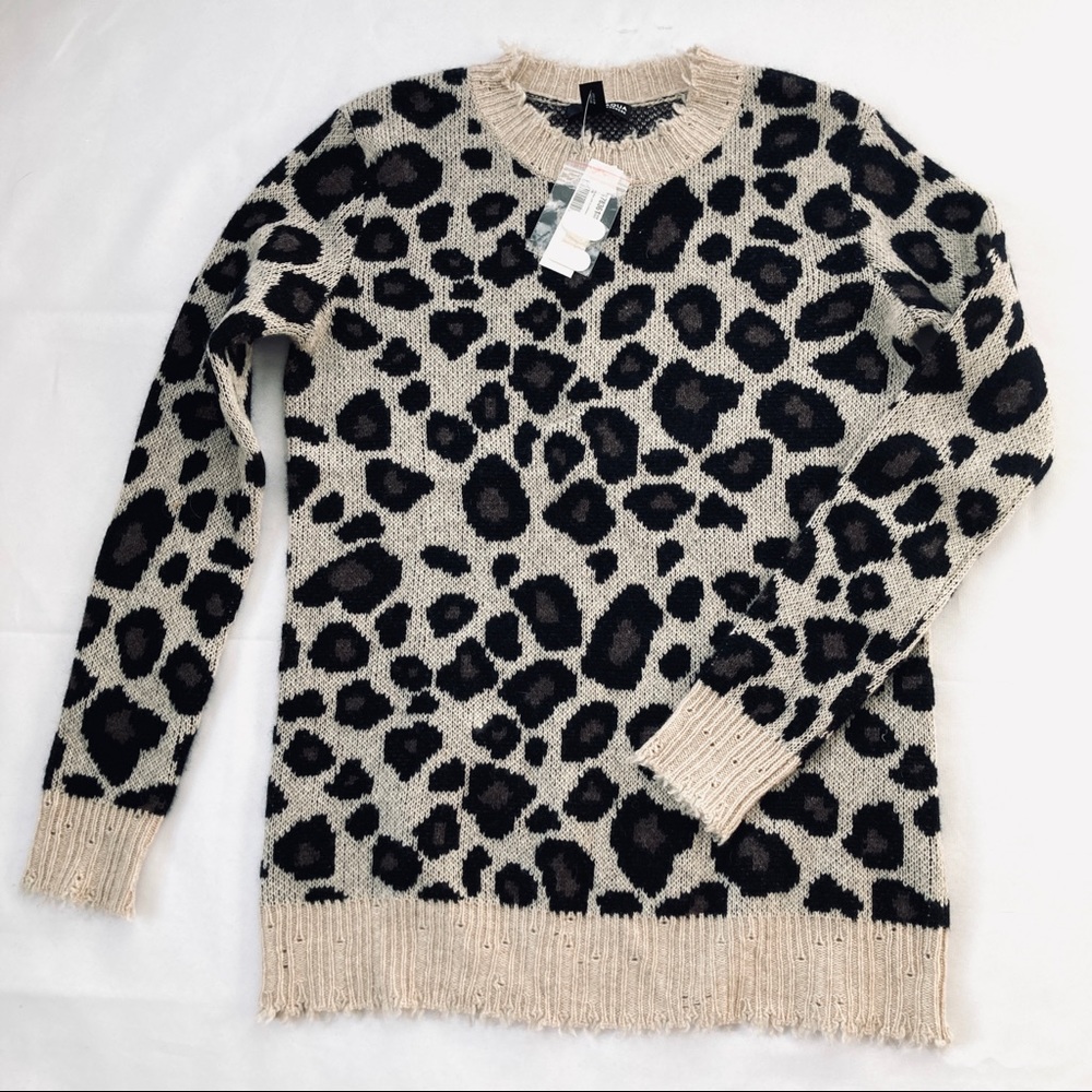 Aqua Cashmere Crewneck Leopard Print Sweater